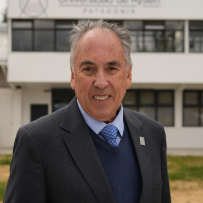 Picture of Dr. Víctor Cubillos