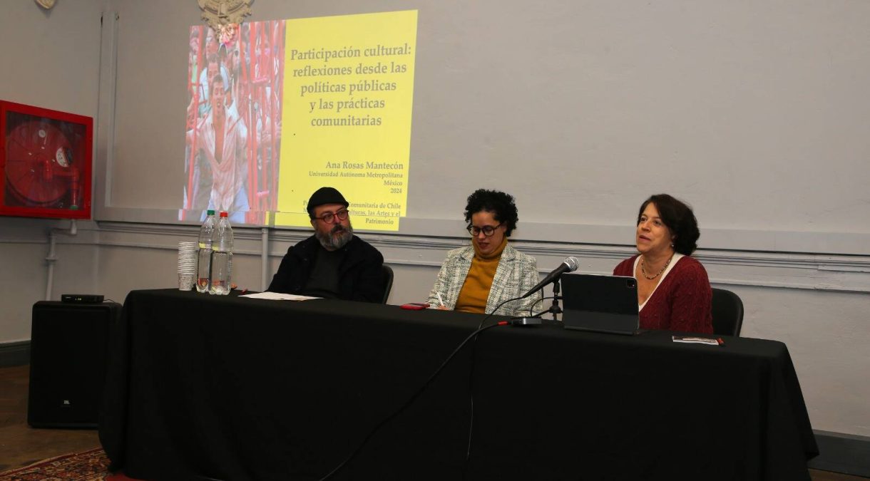 1000070037Conversatorio-RedEnArtes-LaHora-3