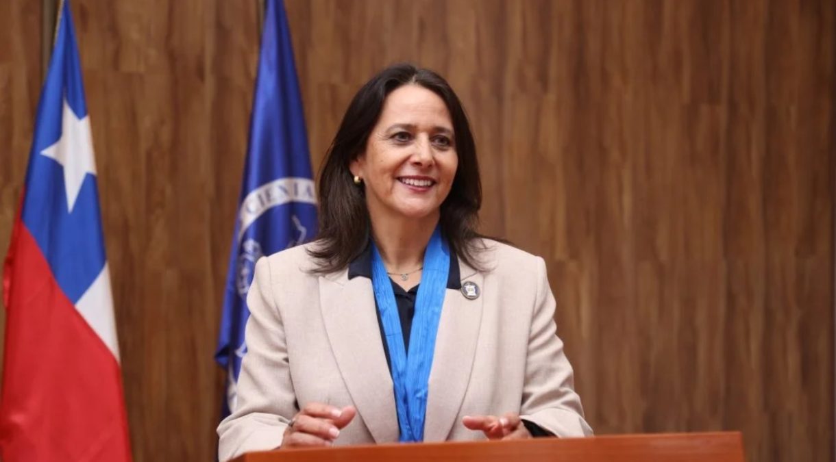 Dra. Solange Tenorio Eitel asume como Rectora de la UMCE para el período 2025-2029