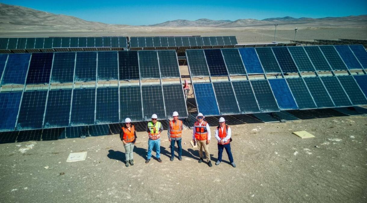 Empresa_energ__tica_explora_oportunidades_de_colaboraci__n_con_la_U__de_Antofagasta_en_visita_t__cnica