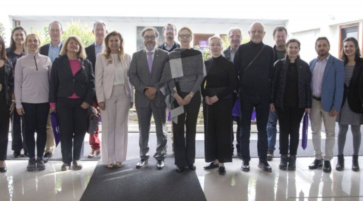 Hist__rica_visita_de_embajadores_de_la_Uni__n_Europea_a_la_UMAG_fortalece_v__nculos_internacionales