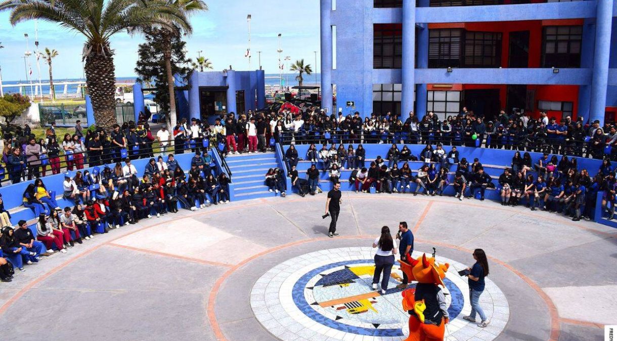 M__s_de_3_mil_estudiantes_secundarios_visitaron_la_UNAP_y_recibieron_orientaci__n_vocacional