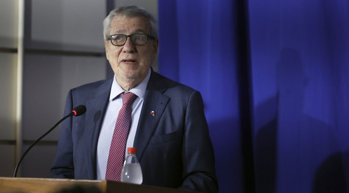 Ministro Van Klaveren en el IEI UChile “Estudiar relaciones internacionales es una necesidad impostergable