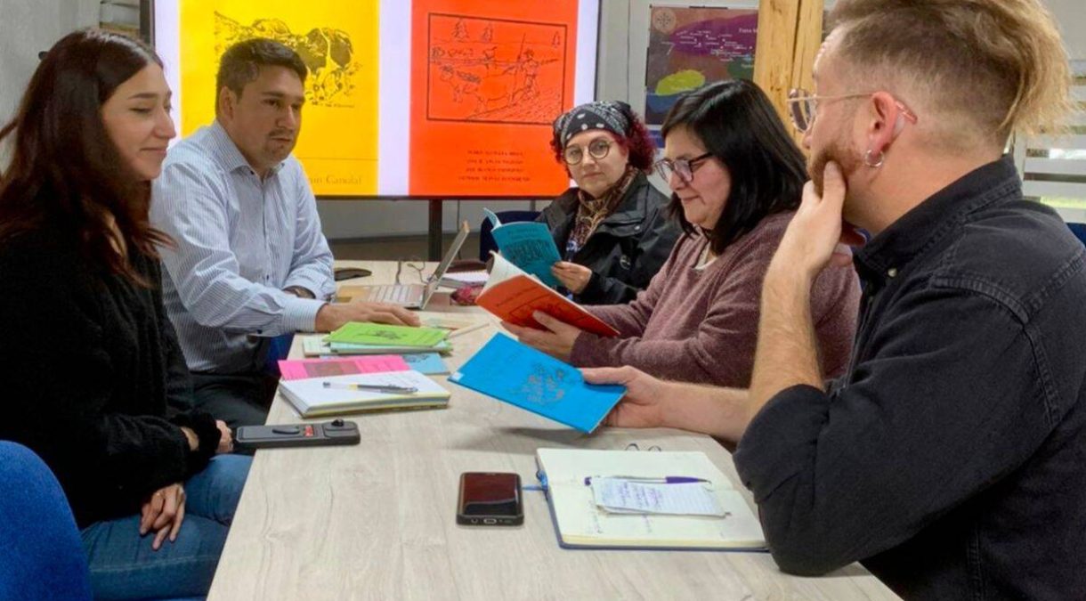 Proyecto_UFRO_rescatar___la_memoria_de_autores_mapuche_de_in__dita_editorial_biling__e