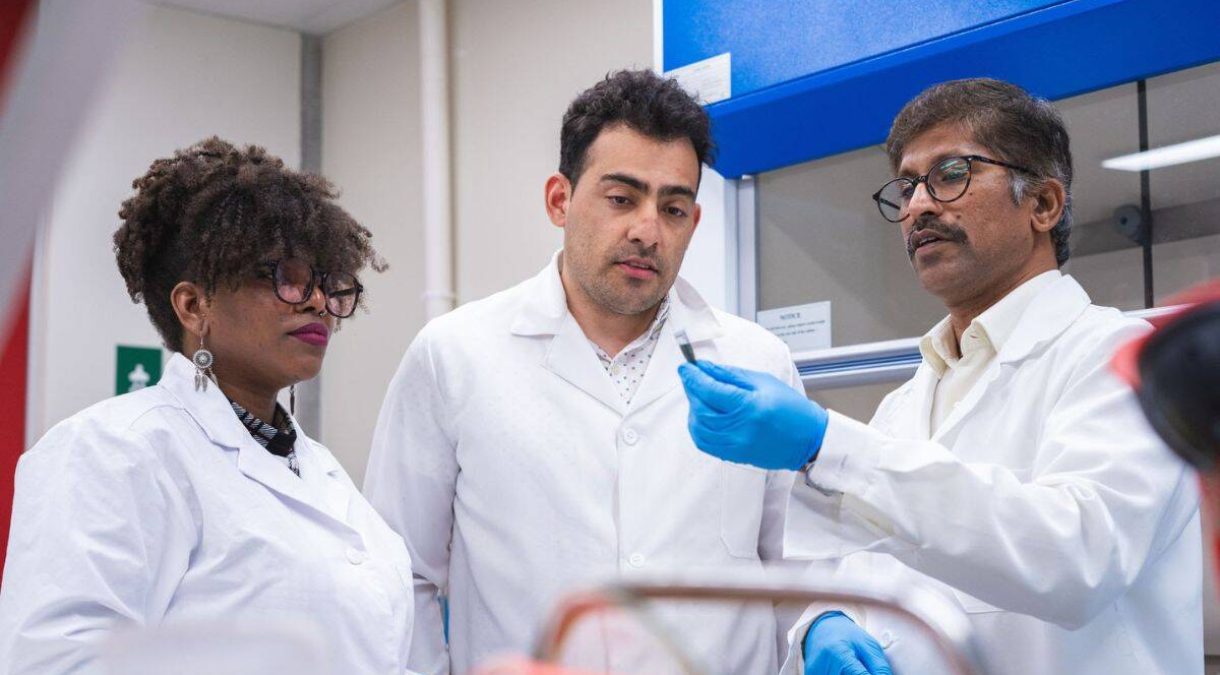 Proyecto_UTalca_que_busca_capturar_contaminantes_del_agua_representar___a_Chile_en_la_COP29