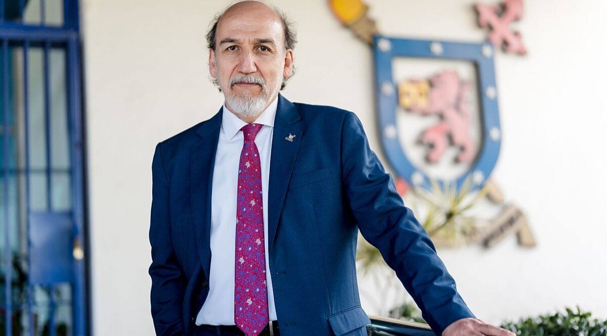 RECTOR-VIDAL-USACH-FOTO