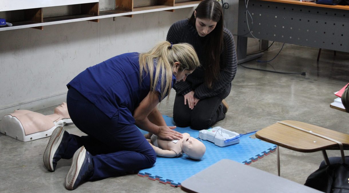 Taller primeros auxilios Escuela de Temporada