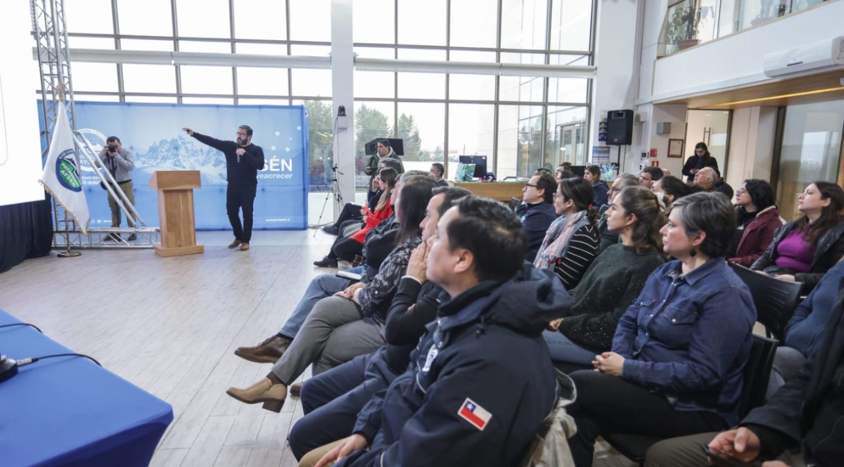 UAysen presenta primer Barómetro Regional como aporte clave al desarrollo territoria