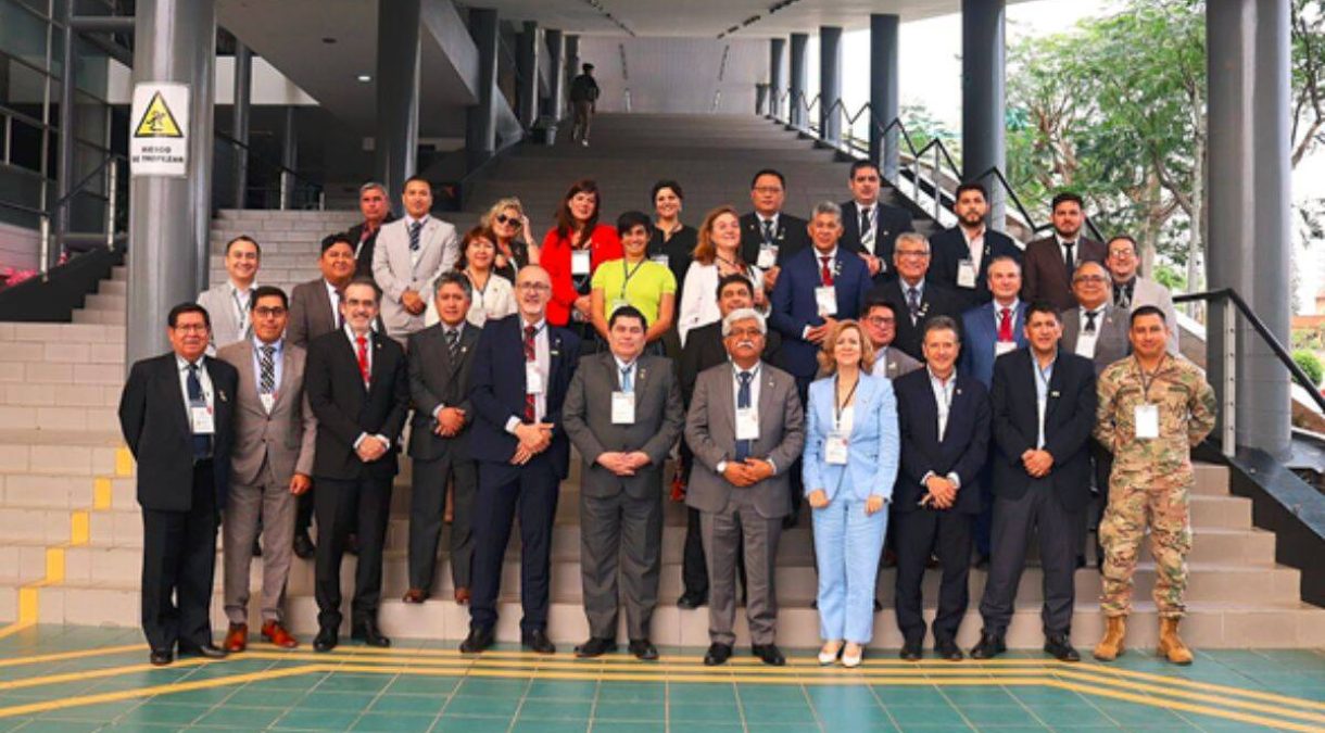 UNAP_represent___a_Chile_y_lider___encuentro_con_rectores_de_41_universidades_de_Sudam__rica