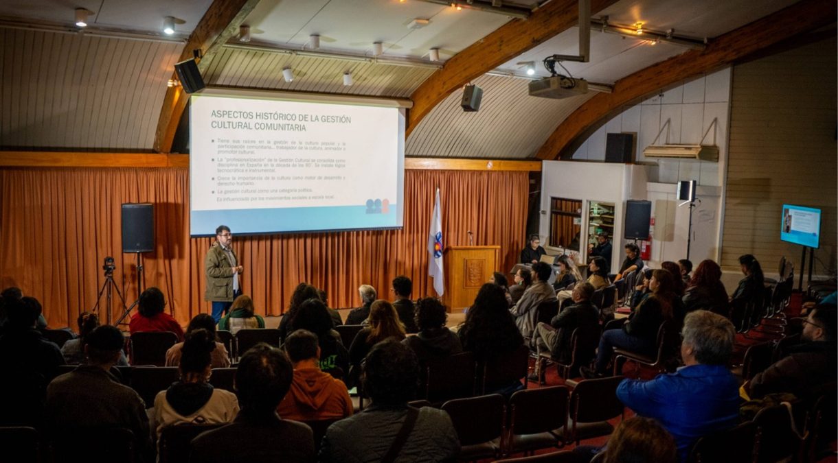 UTEM-y-UBB-se-complementaron-en-inicio-de-curso-sobre-Gestion-Cultural