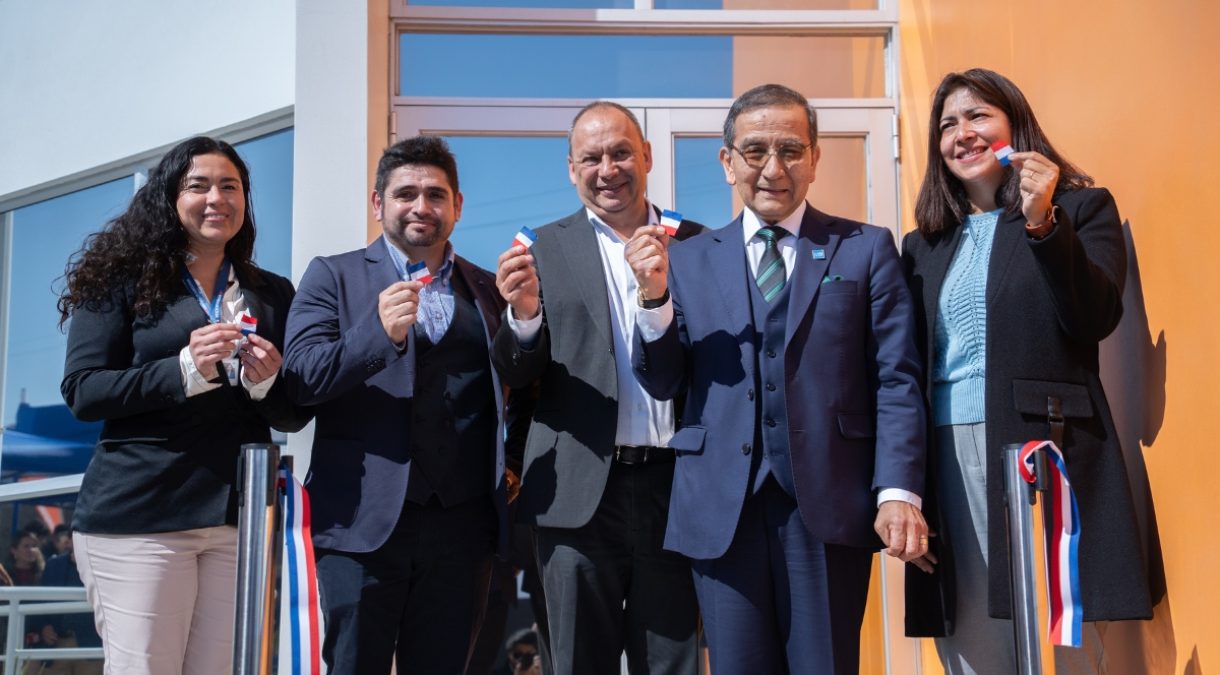 Universidad de Antofagasta y Escondida BHP inauguran segunda etapa de centro que estudiará efectos de altitud en las personas
