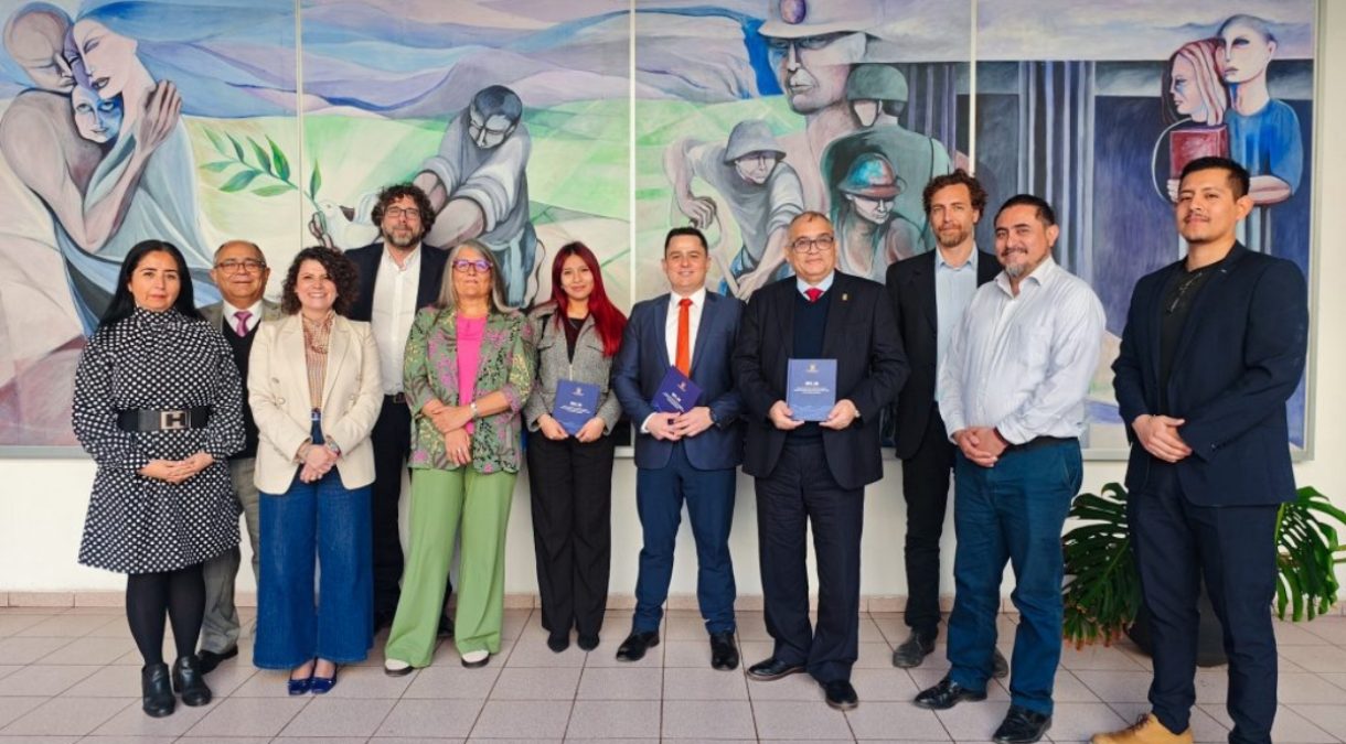 Universidad de Tarapacá constituye su Consejo Superior y elige a su primera presidenta