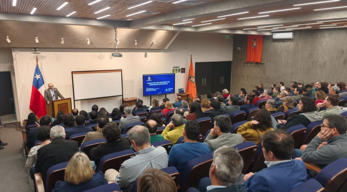 Universidad de Tarapacá sienta las bases de su planificación estratégica para consolidar su crecimiento institucional