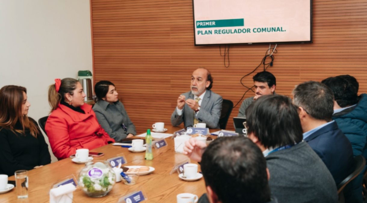 Usach participó en constitución del Consejo de Regeneración Urbana de Estación Central