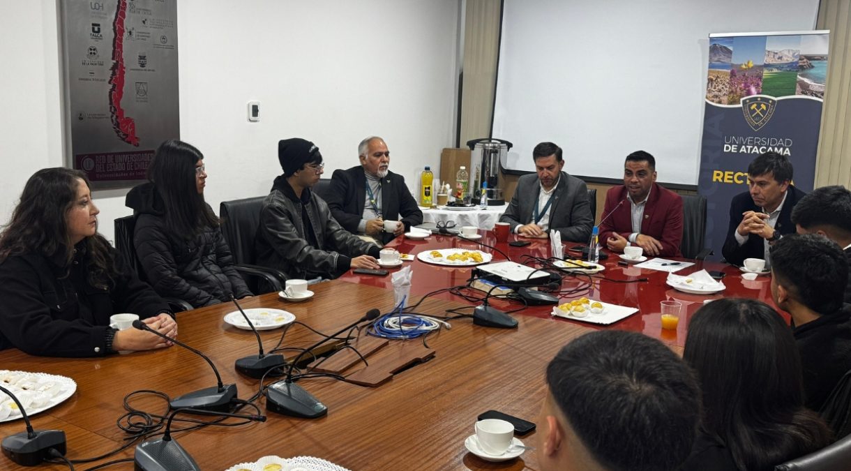 de 200 estudiantes son reconocidos por la UDA con becas que impulsan su permanencia y desarroll