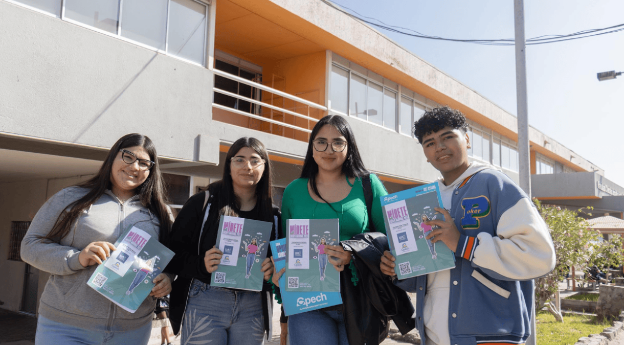 estudiantes-secundarios-ensayo-paes-u-de-antofagasta