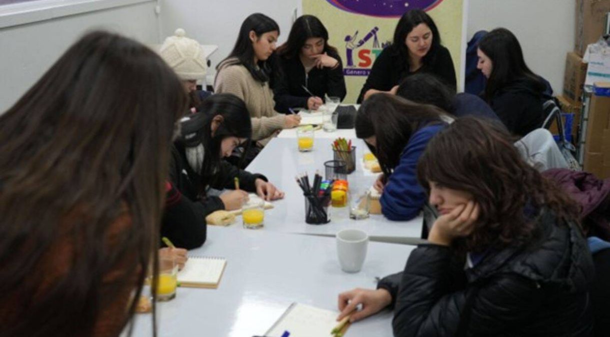 plan-tutorias-macrozona-sur-austral-impulsar-formacion-mujeres-stem