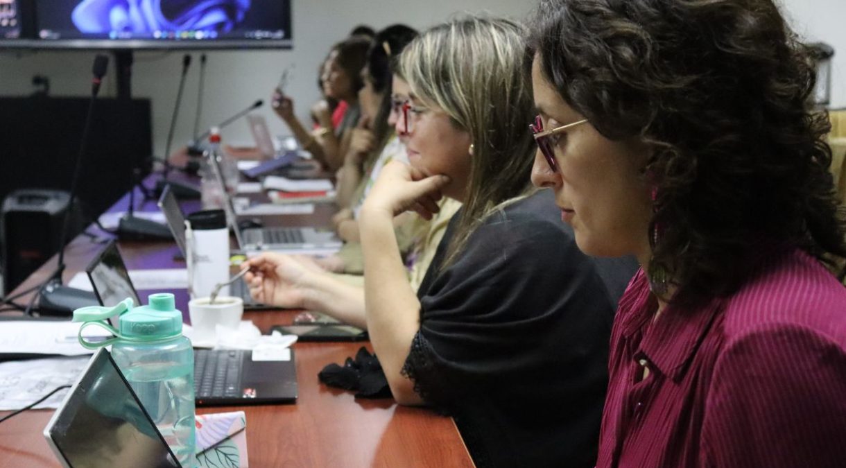 portada_red_genero_global