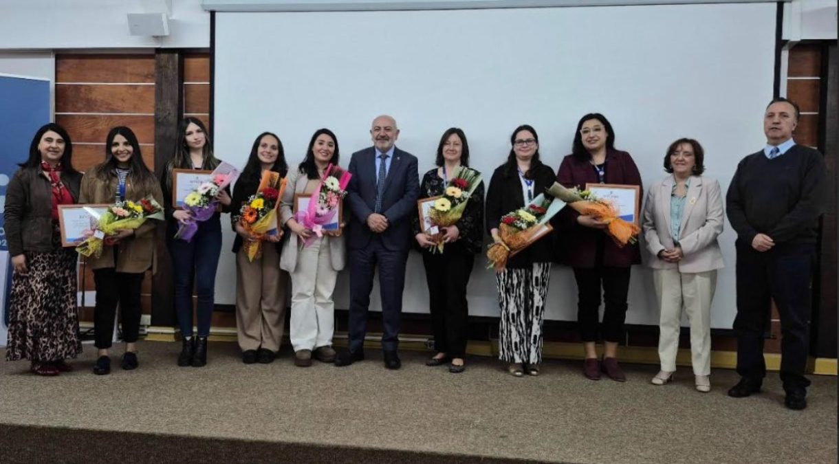 portada_ubb_dia_profesor