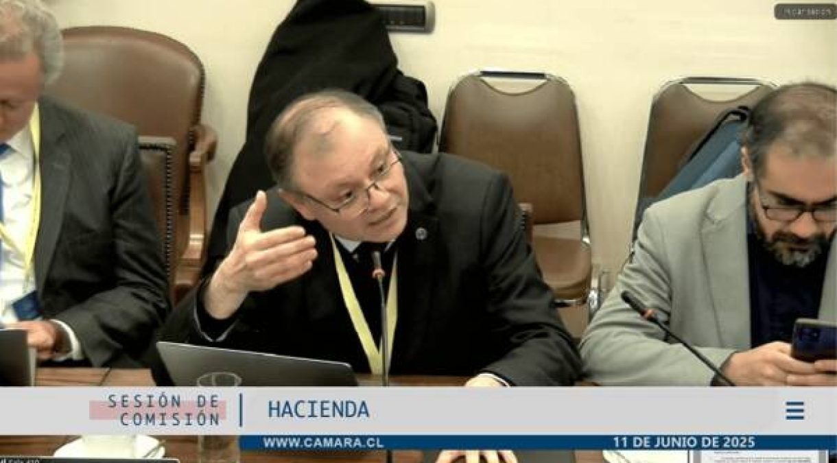 rector-corrales-nuevo-fes-comision-hacienda-600x337